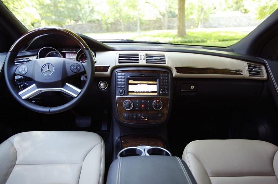  Mercedes-Benz R-Class 2011 года  (фото 137 из 186)